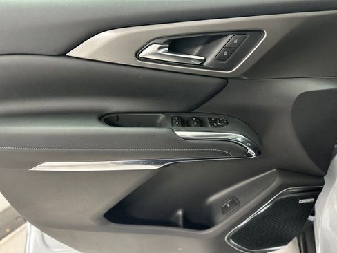 New 2026 Chevrolet Traverse LT w/ Enhanced Driving Package image 17