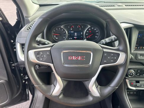 Used 2024 GMC Terrain SLE AWD/4WD image 19
