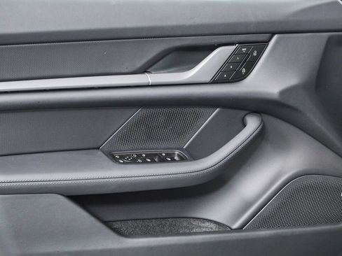 New 2026 Porsche Taycan 4S AWD/4WD image 6