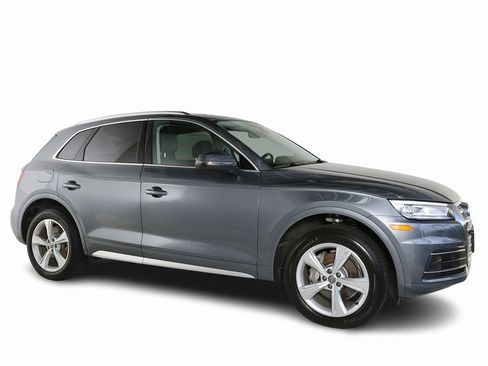 Used 2020 Audi Q5 2.0T Premium w/ Convenience Package image 13