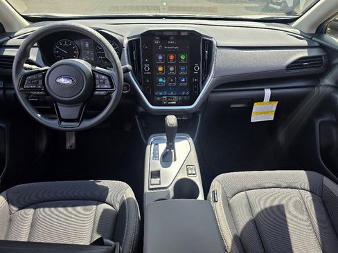 Used 2025 Subaru Crosstrek 2.0i Premium image 2