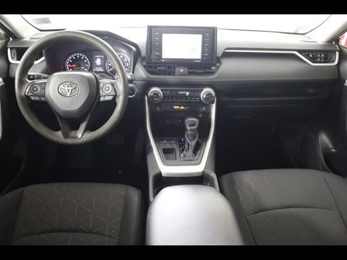 Used 2021 Toyota RAV4 XLE w/ Convenience Package image 15