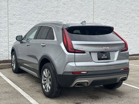 Used 2023 Cadillac XT4 Premium Luxury image 11