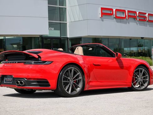Certified 2024 Porsche 911 Cabriolet image 17