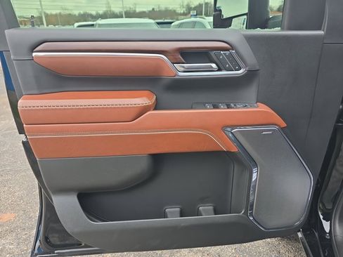 Used 2024 GMC Sierra 2500 Denali Ultimate image 28