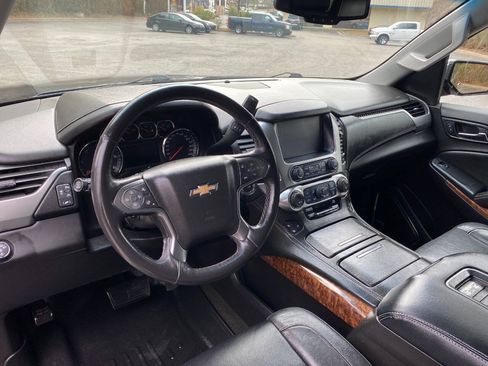 Used 2017 Chevrolet Tahoe Premier RWD image 13