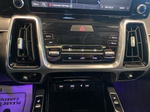 Used 2022 Kia Sorento SX image 22