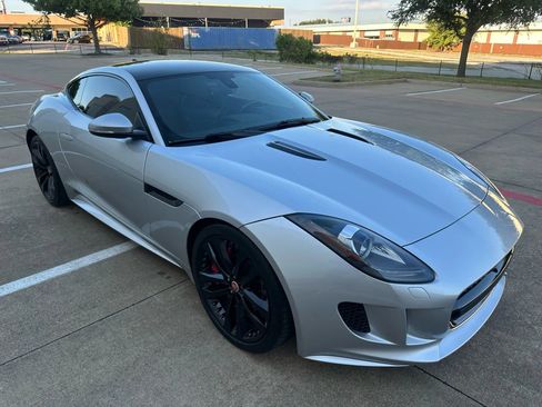 Used 2016 Jaguar F-TYPE S image 6