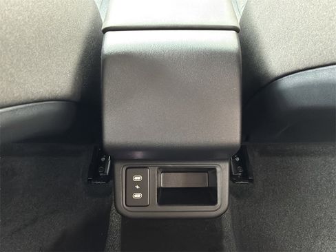 New 2025 Kia K4 LXS image 17