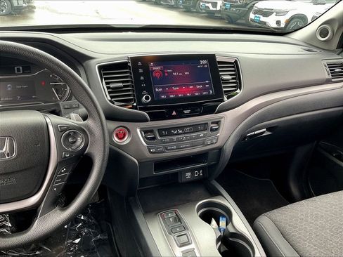 Used 2022 Honda Ridgeline Sport image 17