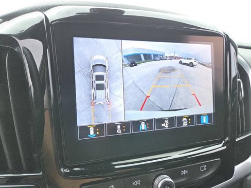 Used 2023 Chevrolet Traverse RS AWD/4WD image 26