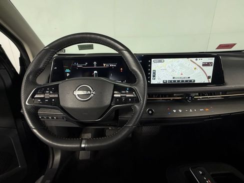 Used 2024 Nissan Ariya AWD image 13