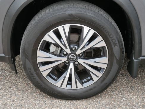 Certified 2023 Nissan Rogue SV w/ SV Premium B Package AWD/4WD image 15