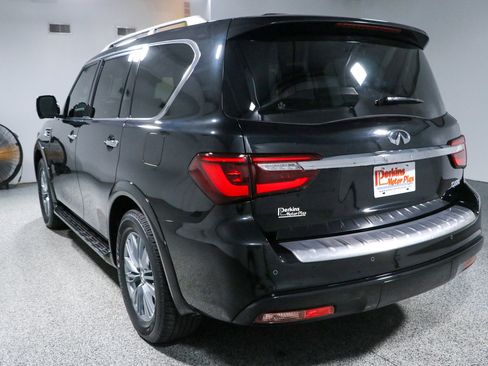 Used 2023 INFINITI QX80 Luxe w/ Cargo Package RWD image 9