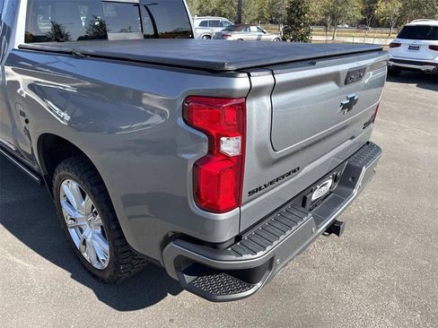 Used 2024 Chevrolet Silverado 1500 High Country w/ High Country Premium Package image 11