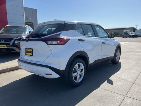Used 2025 Nissan Kicks Play S image 7