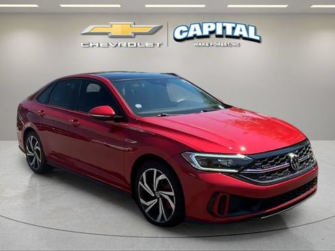 Used 2023 Volkswagen Jetta GLI Autobahn FWD image 7