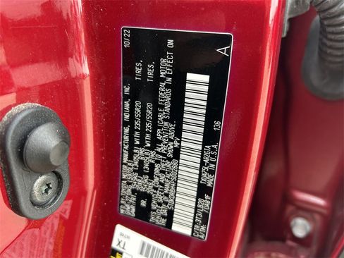 Used 2023 Toyota Highlander Limited image 10