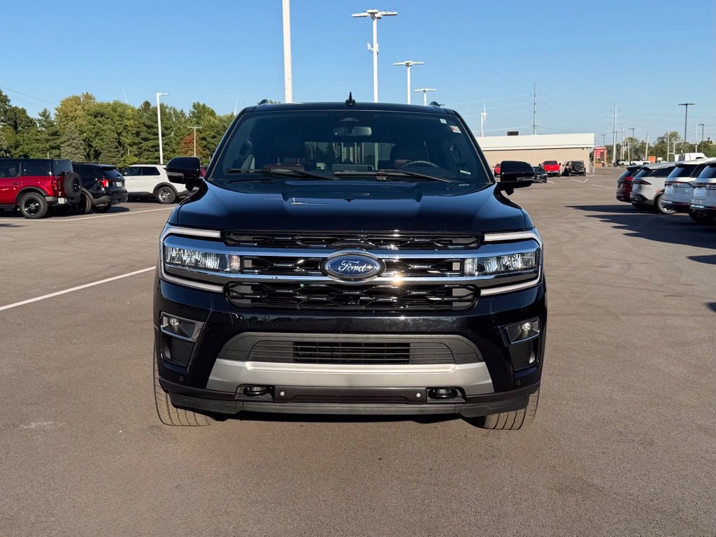 Used 2023 Ford Expedition Max Limited AWD/4WD image 2