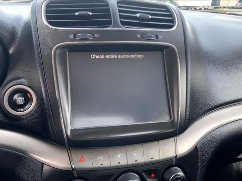 Used 2019 Dodge Journey Crossroad image 26