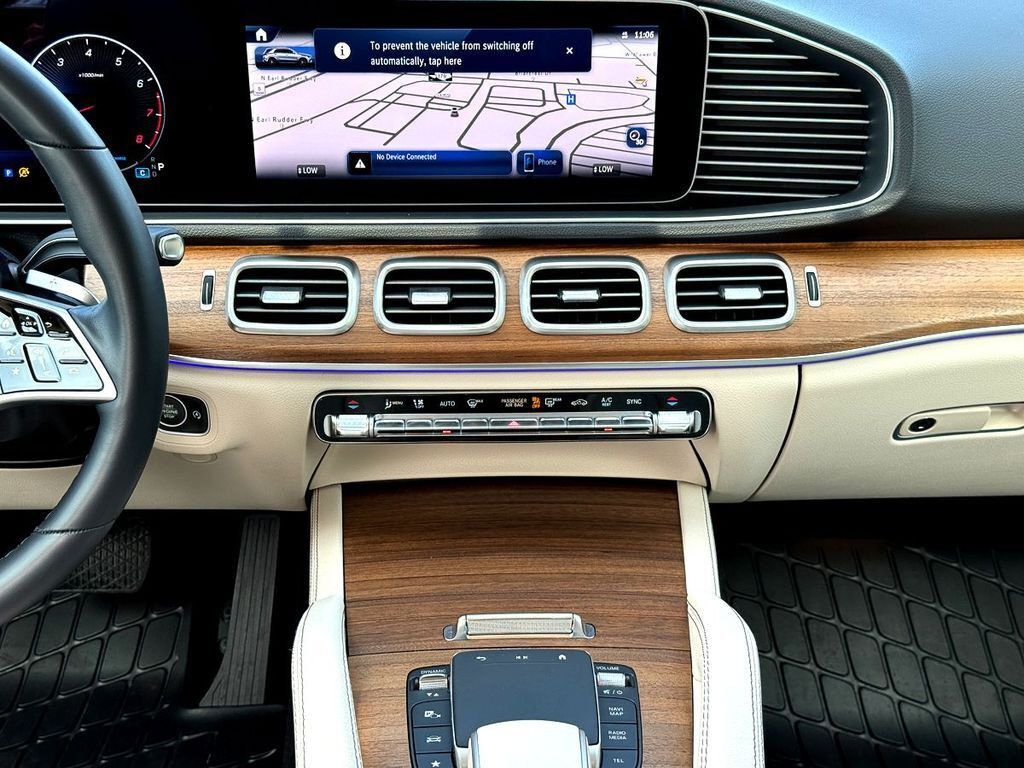 Used 2024 Mercedes-Benz GLE 350 4MATIC image 30
