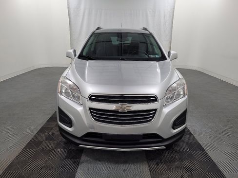 Used 2016 Chevrolet Trax LT w/ LT Convenience Package image 14