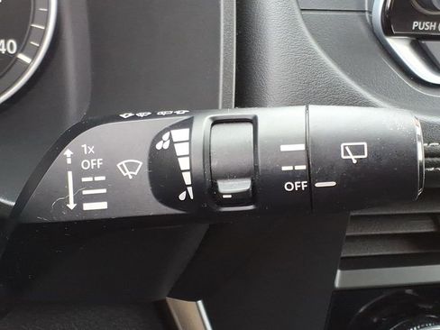 Certified 2023 Nissan Rogue SV image 29