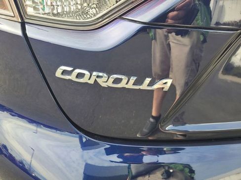 Used 2022 Toyota Corolla LE w/ LE Convenience Package image 10