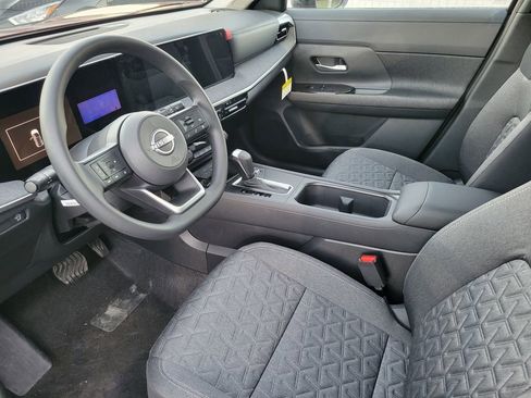 New 2026 Nissan Kicks SV w/ SV Premium Package FWD image 7