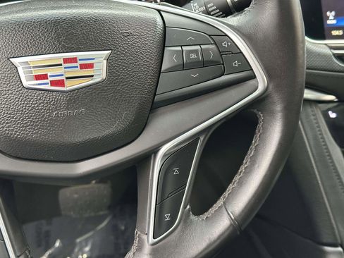 Used 2017 Cadillac XT5 Luxury w/ Driver Awareness Package image 19