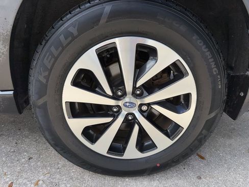 Used 2022 Subaru Outback Premium image 42