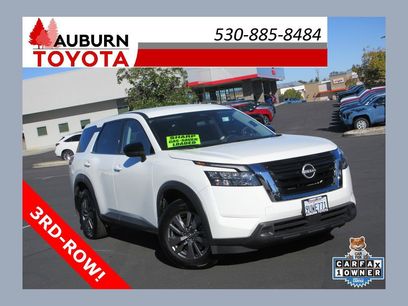 Used 2025 Nissan Pathfinder S