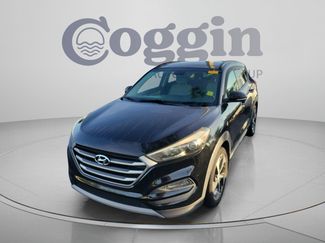 Used 2018 Hyundai Tucson Value FWD video 1