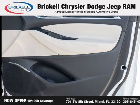 Used 2023 Buick Enclave Essence w/ Experience Buick Package FWD image 13