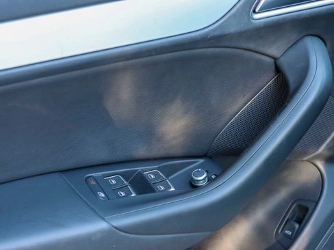 Used 2018 Audi Q3 2.0T Premium image 17