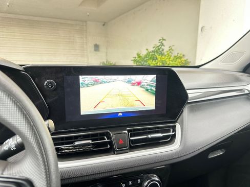 Used 2025 Chevrolet TrailBlazer LT image 17