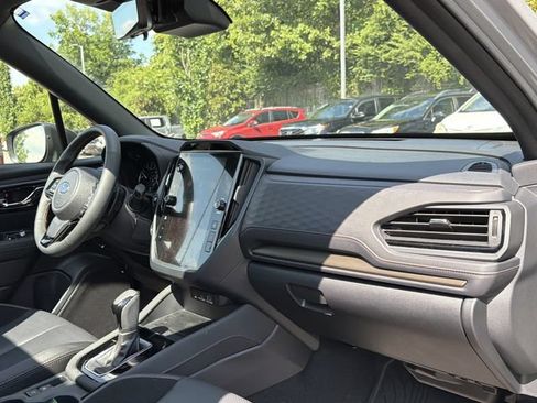 Certified 2025 Subaru Forester Touring w/ Popular Package - Touring AWD/4WD image 17