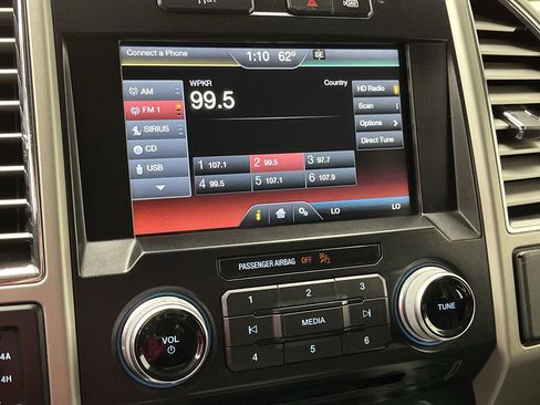 Used 2015 Ford F150 Lariat w/ Equipment Group 502A Luxury AWD/4WD image 20