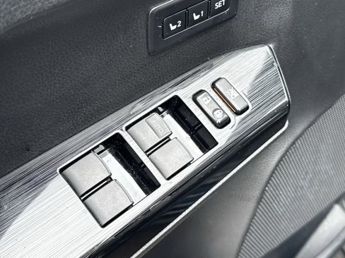 Used 2018 Toyota RAV4 Limited w/ All Weather Liner Package image 24