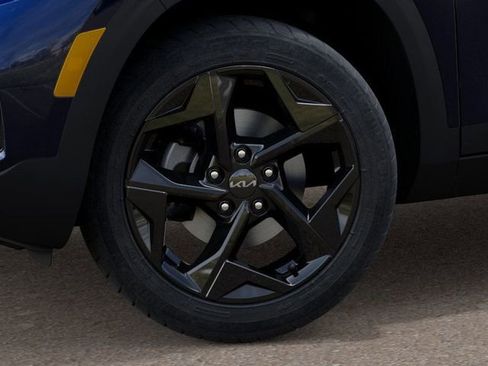 Certified 2026 Kia Seltos EX w/ EX Sunroof Package image 11