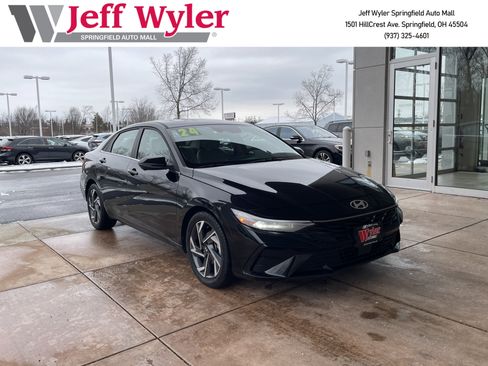 Used 2024 Hyundai Elantra Limited image 1