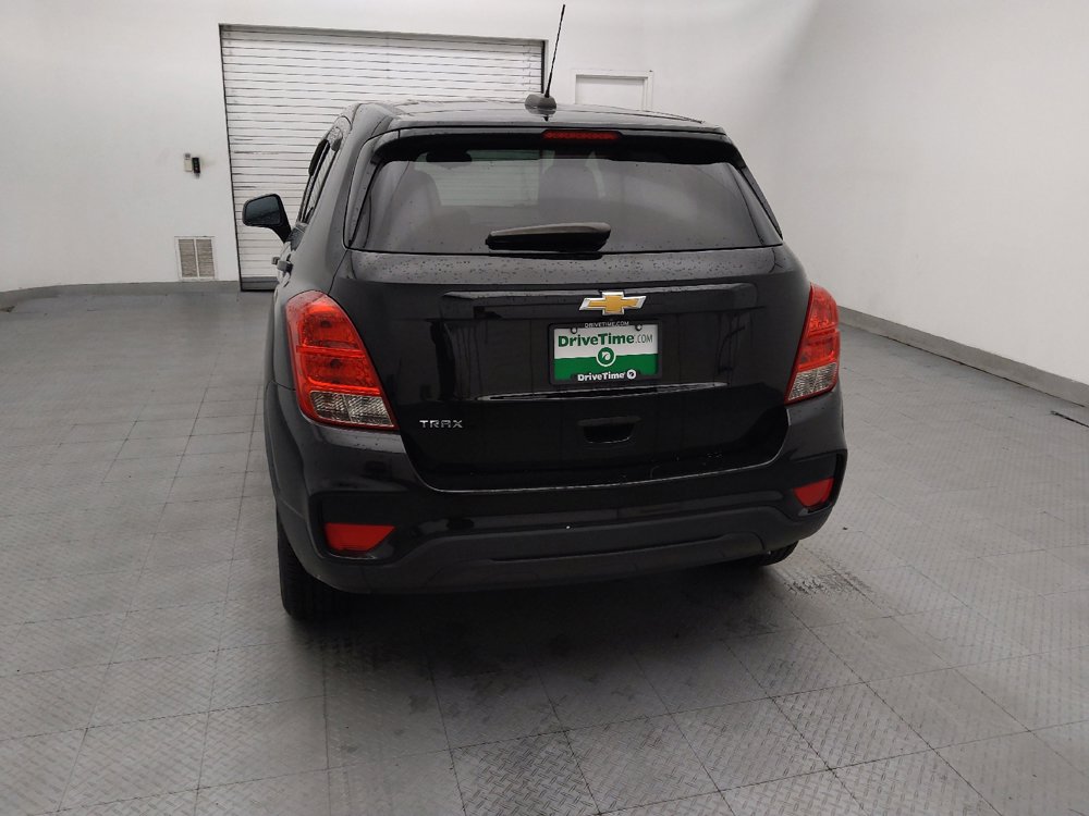 Used 2021 Chevrolet Trax LS w/ Tint and Cruise Package FWD image 6