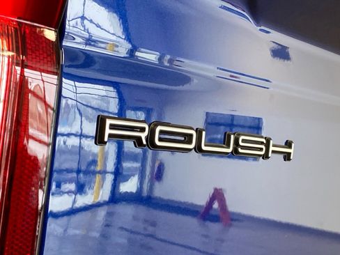 New 2026 Ford F250 Lariat w/ Black Appearance Package image 7