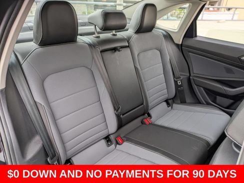 Used 2025 Volkswagen Jetta SE FWD image 27