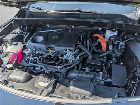 Used 2021 Toyota Venza LE w/ Carpet Mat Package (TMS) AWD/4WD image 21