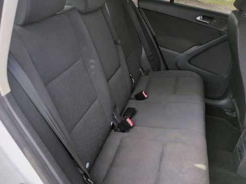 Used 2018 Volkswagen Tiguan Limited image 21