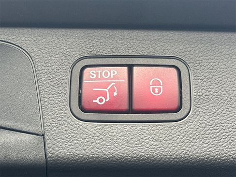 Used 2022 Mercedes-Benz GLC 300 image 21