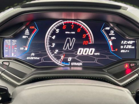 Used 2021 Lamborghini Huracan EVO RWD image 14
