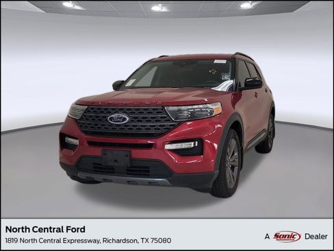 Certified 2022 Ford Explorer XLT w/ Equipment Group 202A RWD image 1
