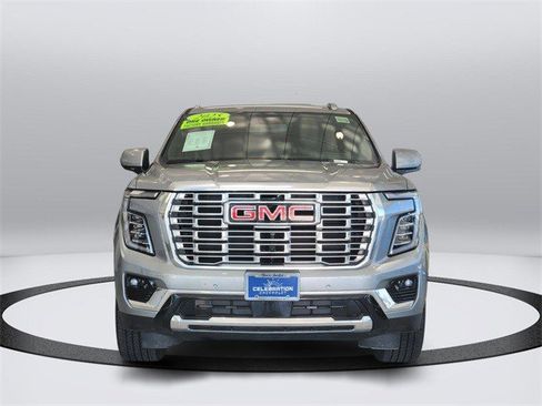 Certified 2025 GMC Yukon Denali image 9